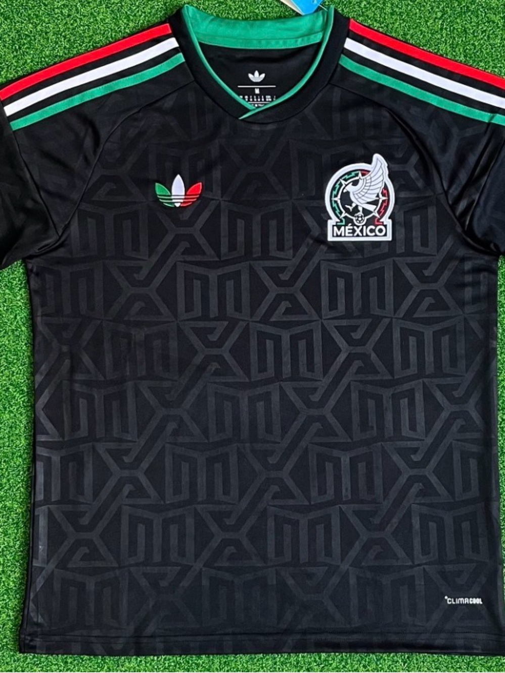 Mexico Black Alternate Men's Large World Cup 2026 Football/Soccer Jersey